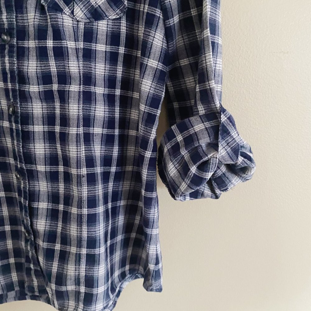 Eddie Bauer blue plaid flannel button down top - Picture 5 of 5